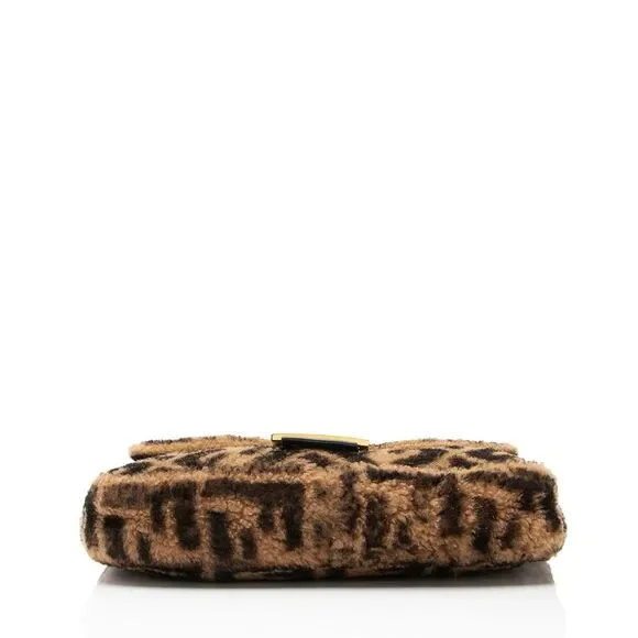 Fendi Shearling FF Baguette Shoulder Bag - Picture 4 of 16